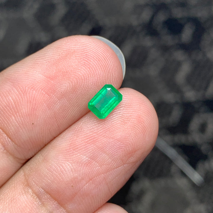 0.50 Carats Faceted Emerald Gemstone