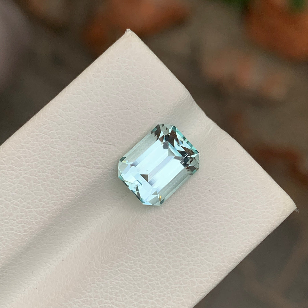 4.20 Carats Emerald Cut Loose Aquamarine