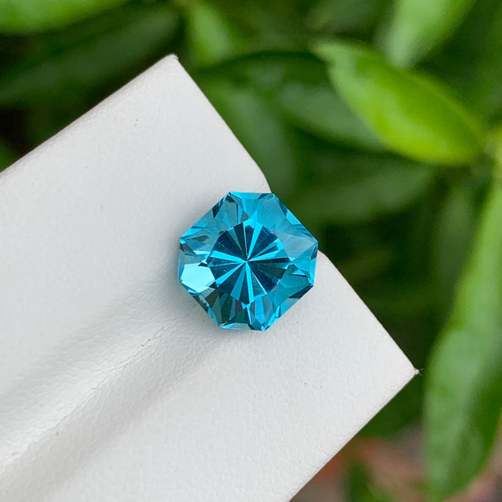 4.45 Carats Faceted Square Shape Blue Topaz