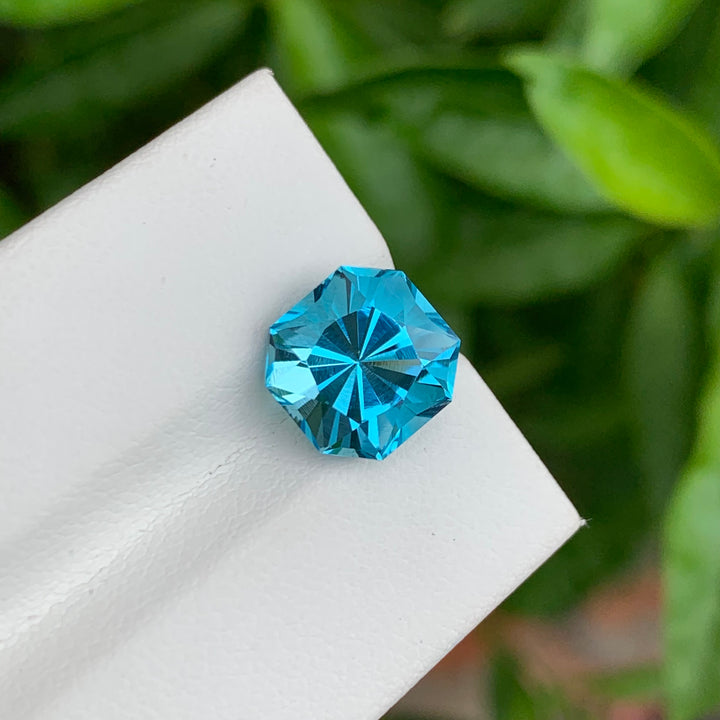 4.45 Carats Faceted Square Shape Blue Topaz