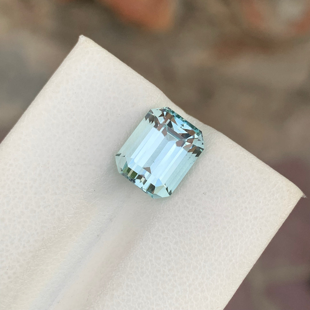 4.05 Carats Emerald Shape Loose Aquamarine