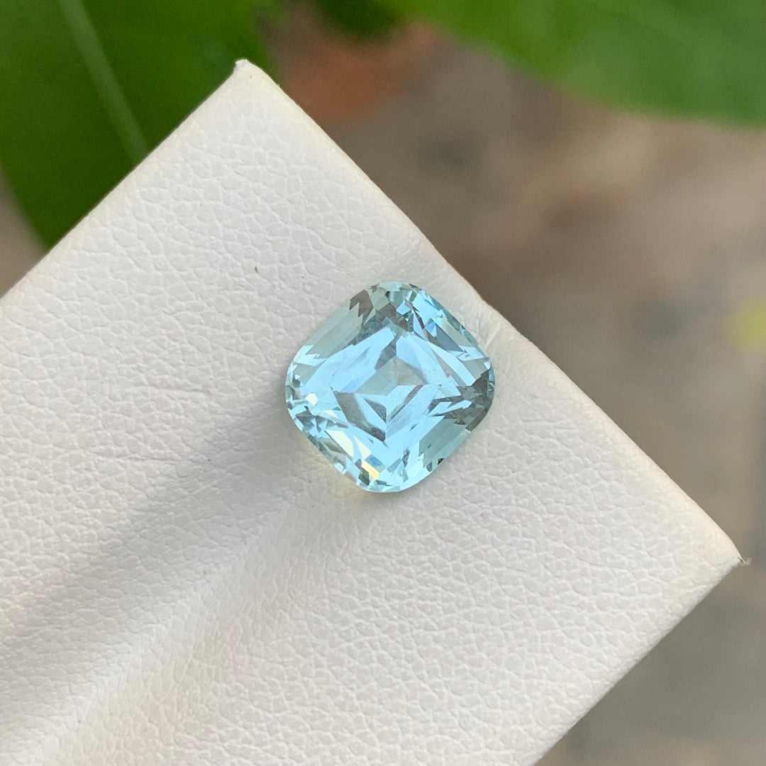 3.15 Carats Cushion Cut Faceted Aquamarine