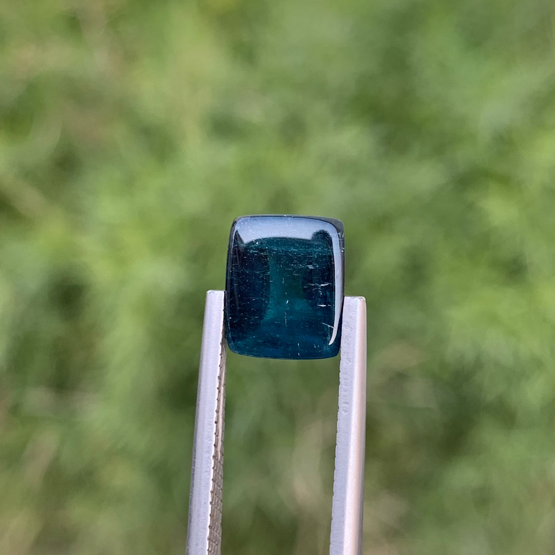 Magnificent 5.65 Carats Faceted Indicolite Tourmaline Sugarloaf Cabochon