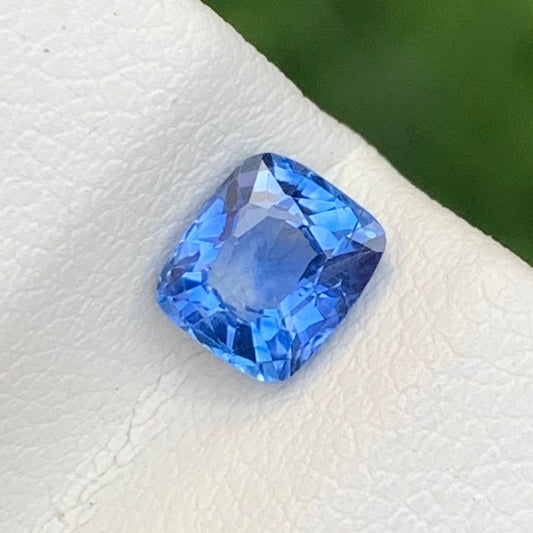 loose sapphire