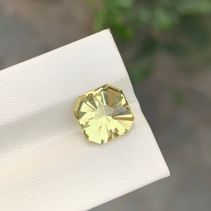 3.20 Carats Fancy Cut Lemon Quartz Gemstone