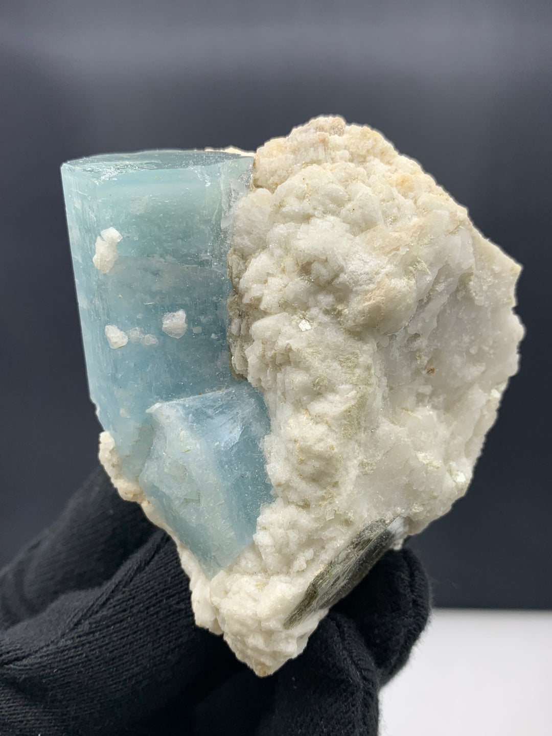Gorgeous 207.32 Grams Aquamarine With Matrix Specimen