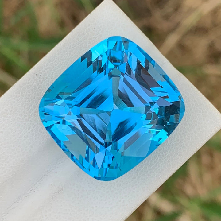 sky blue topaz