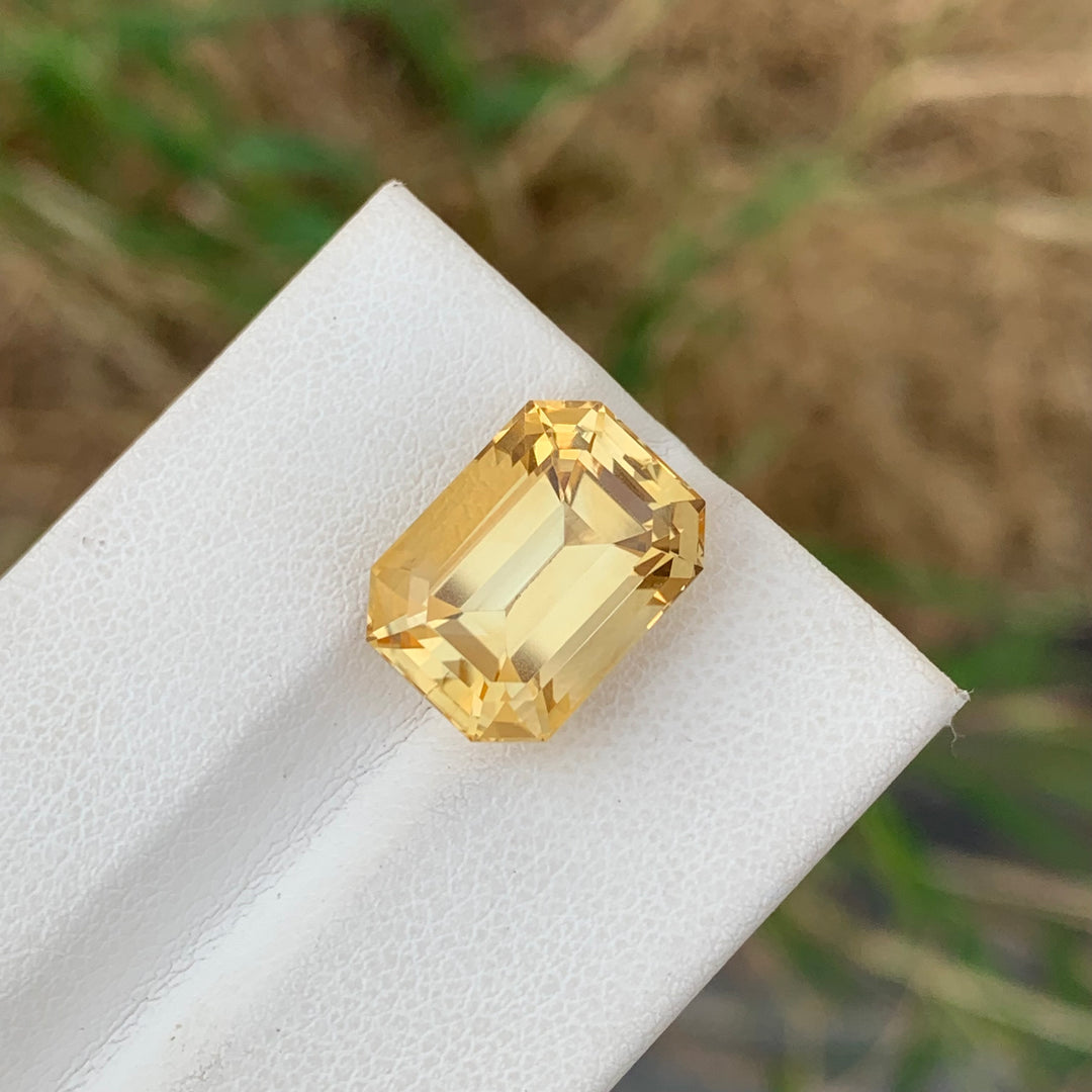 8.65 Carats Loose Citrine Emerald Cut