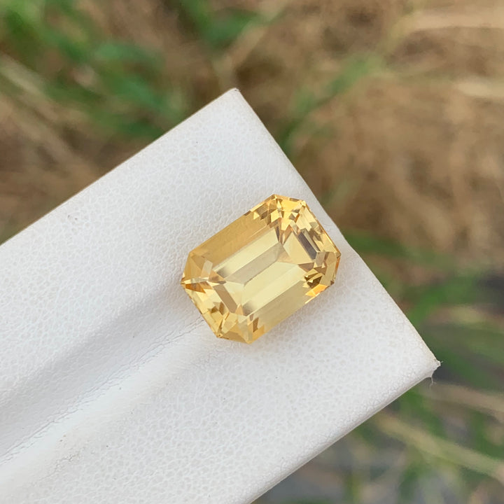 8.65 Carats Loose Citrine Emerald Cut