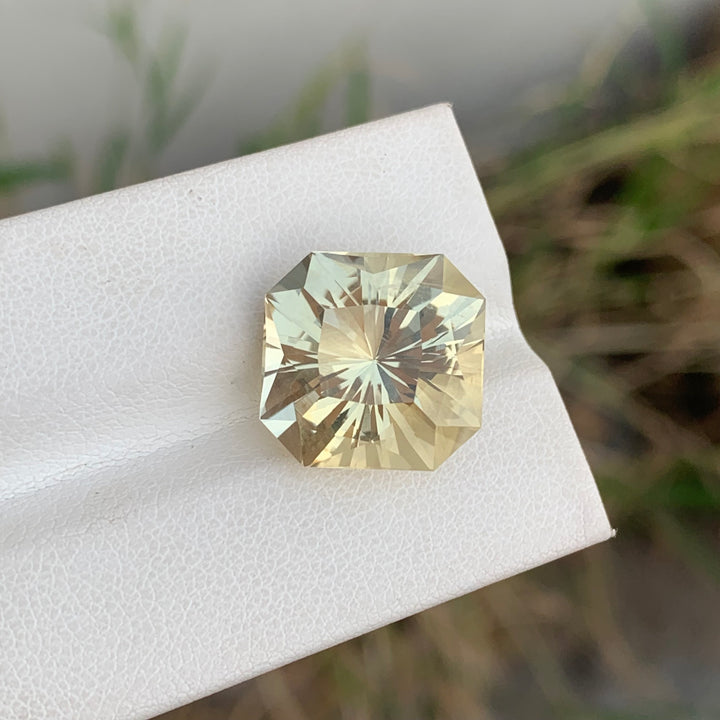 13.00 Carats Loose Citrine Flower Cut