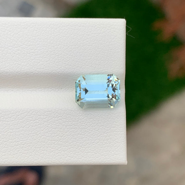 3.35 Carats Loose Aquamarine Emerald Cut