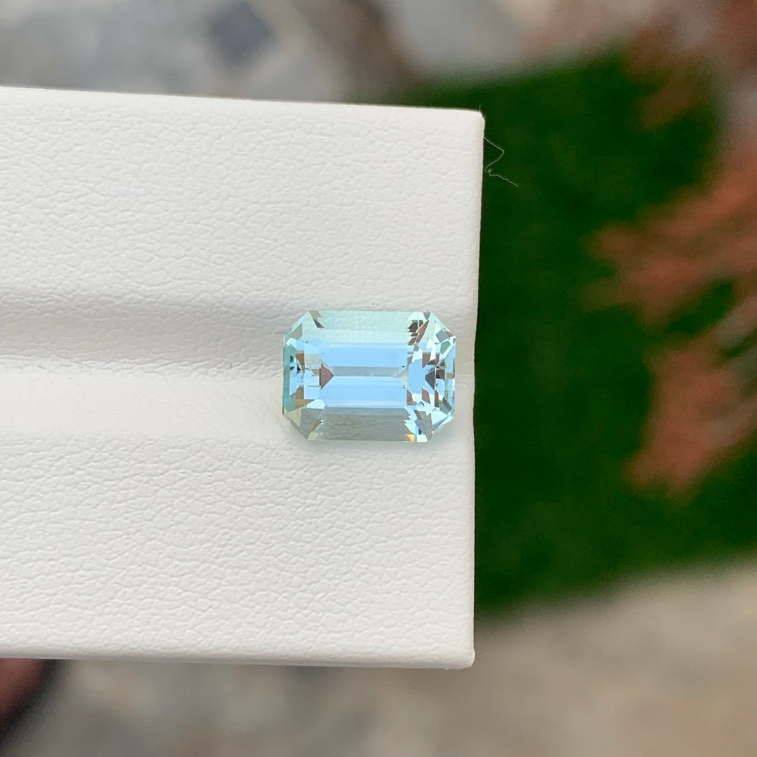 3.35 Carats Loose Aquamarine Emerald Cut