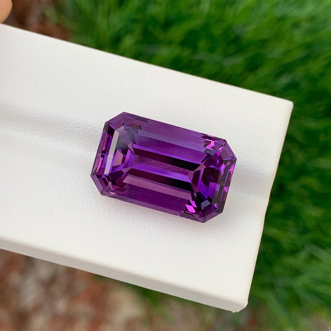 20.50 Carats Loose Amethyst Deep Purple