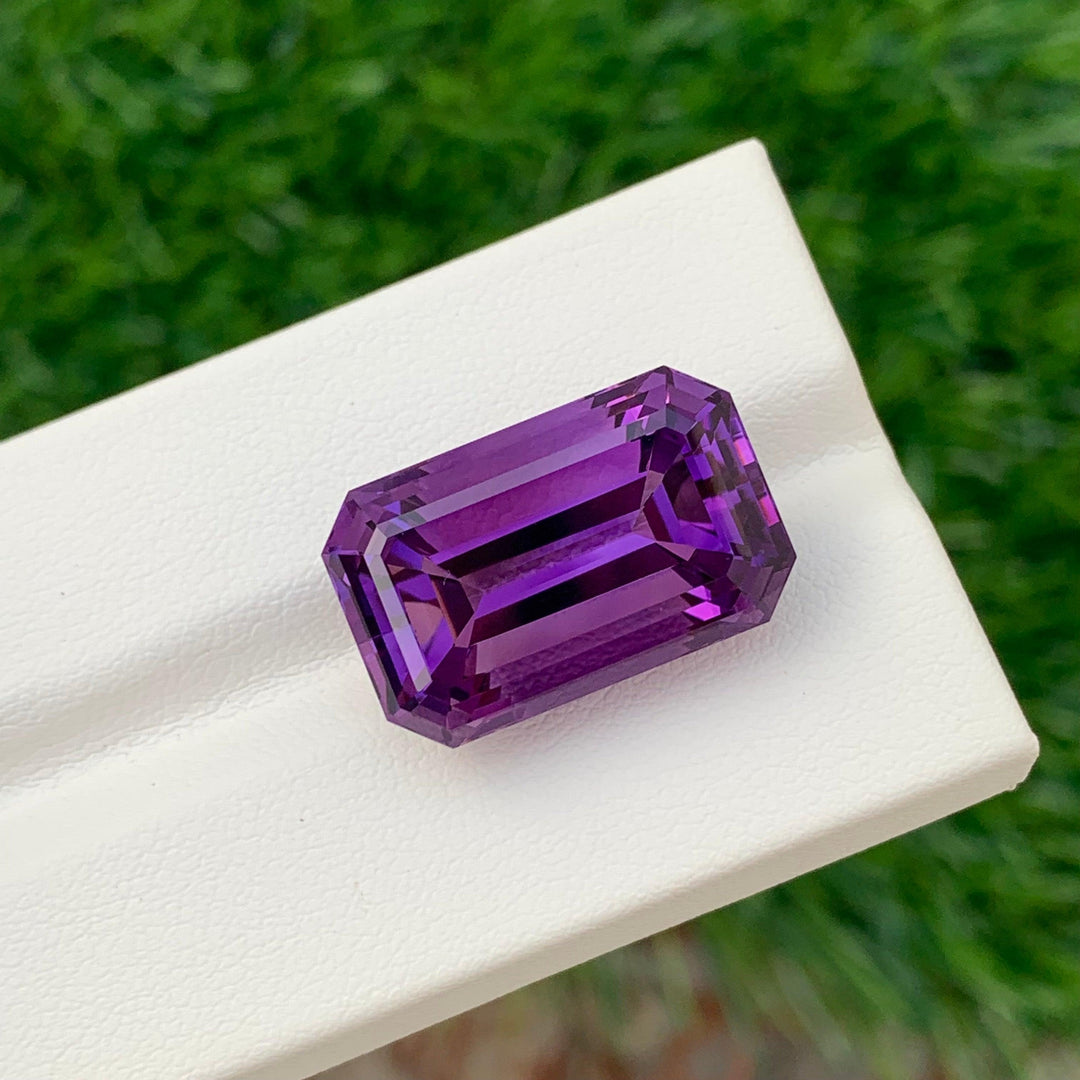 20.50 Carats Loose Amethyst Deep Purple