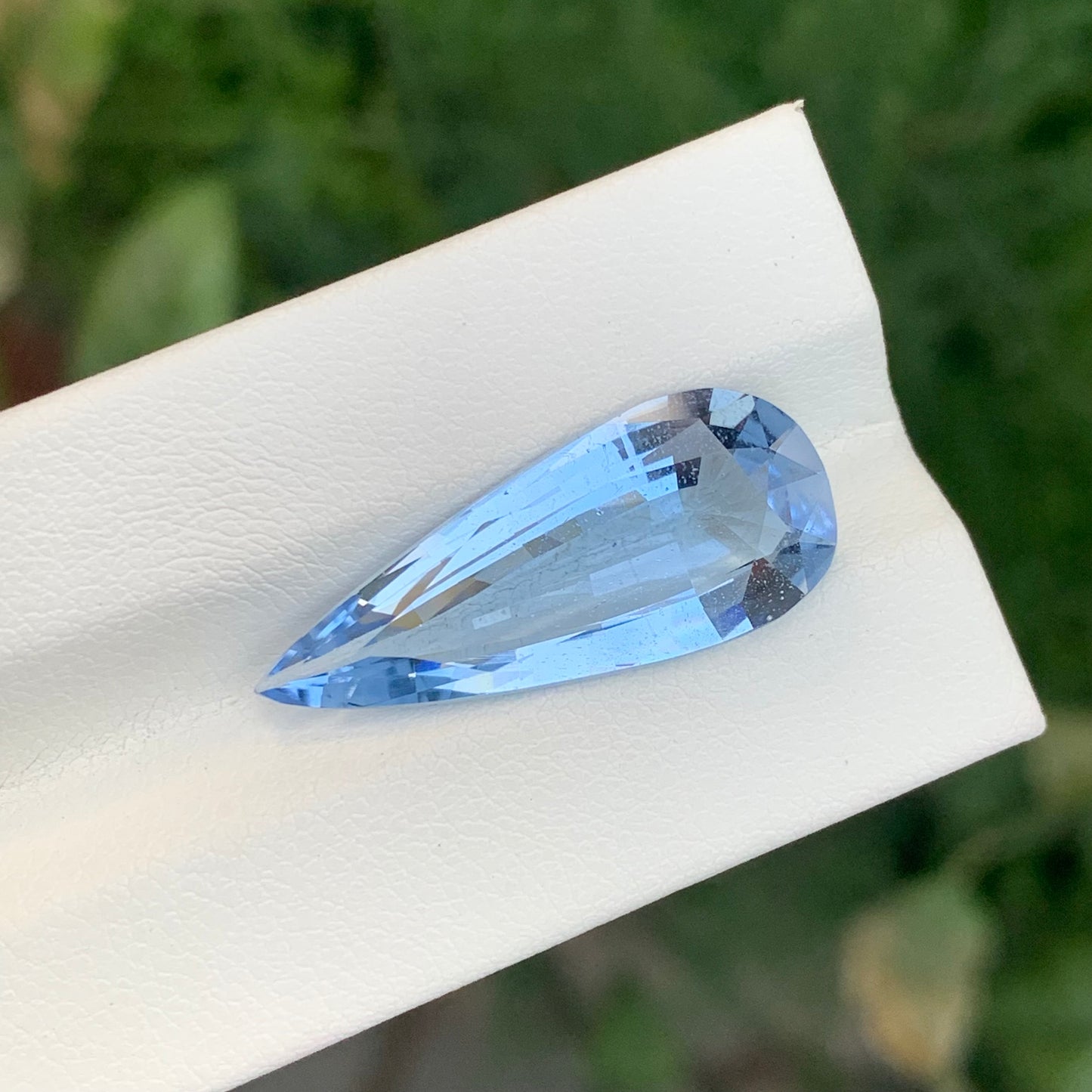 7.95 Carats Blue Goshenite Aquamarine Stone Pear Cut Pakistani Gemstone