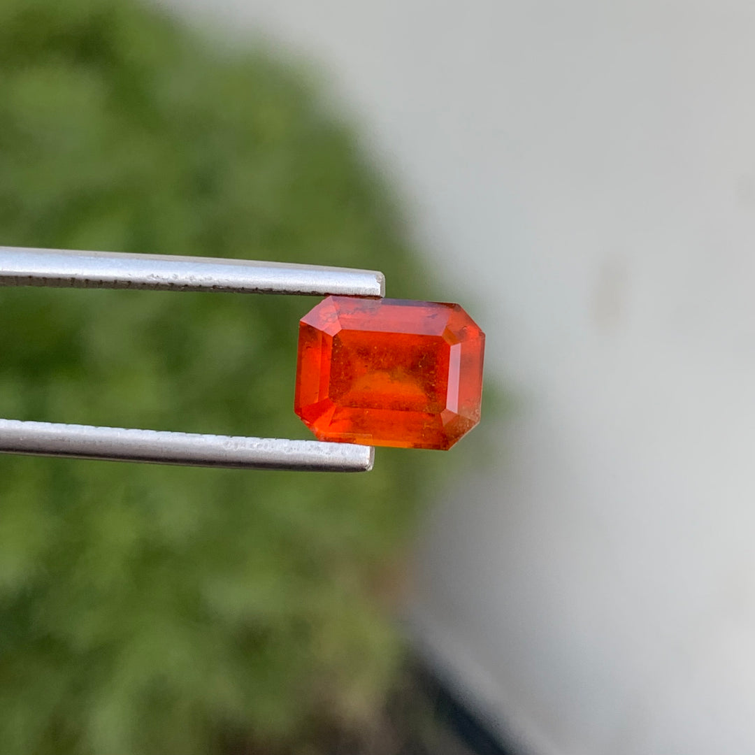 3.75 Carats Faceted Emerald Shape Hessonite For Jewelry, Finger Rings