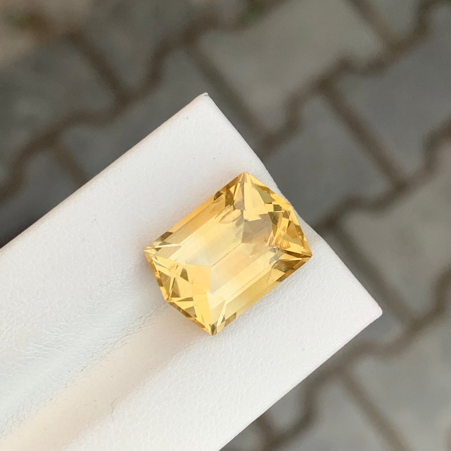 9.55 Carats Yellow Citrine Stone Hexagon Shape Natural Brazilian Gemstone