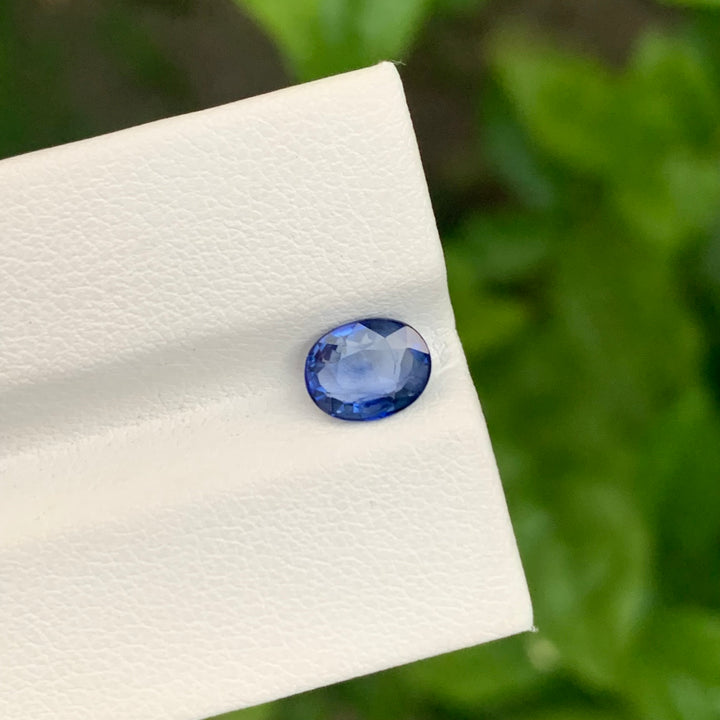 1.37 Carats Loose Blue Sapphire Cushion Cut