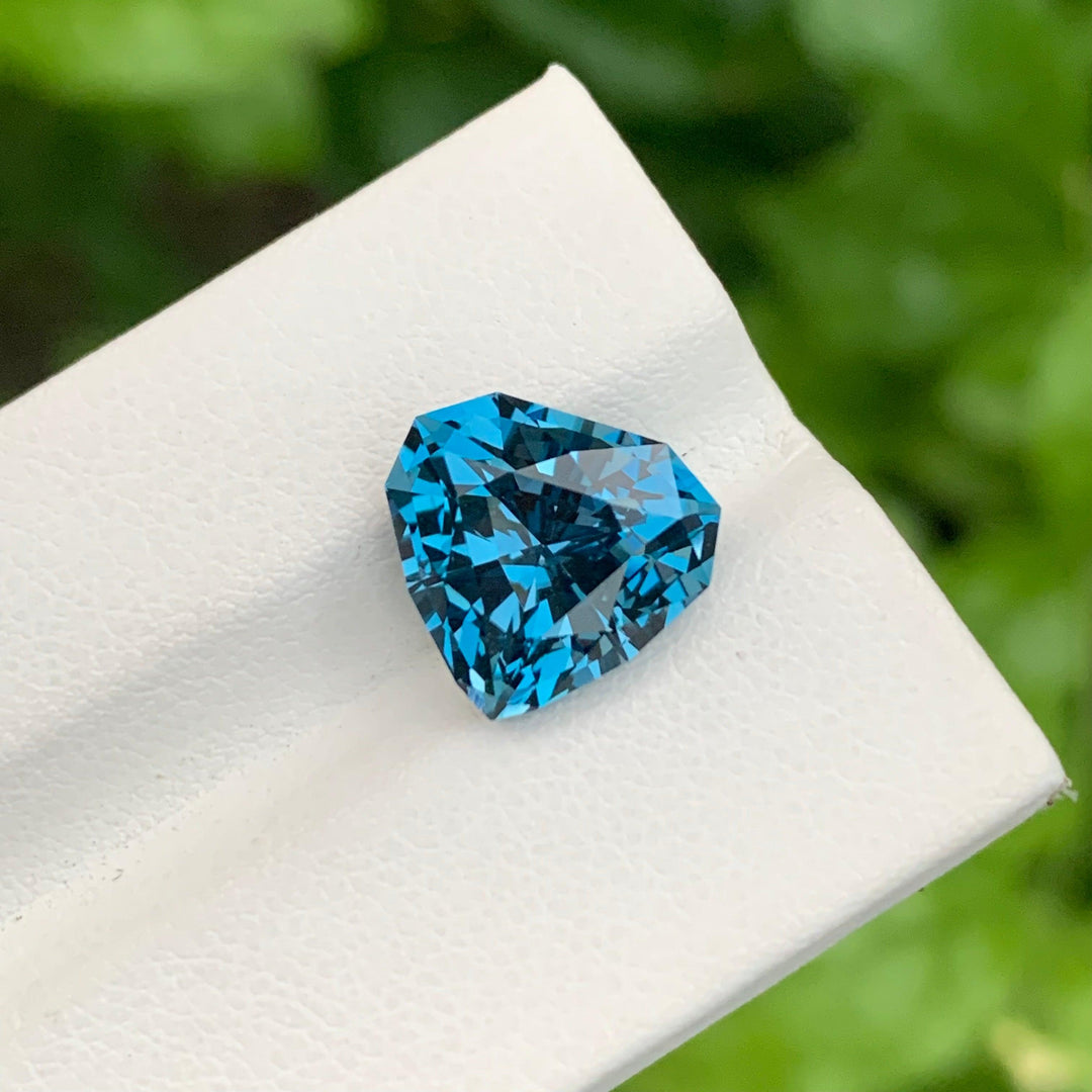 7.15 Carats Loose Heart Shape London Blue Topaz