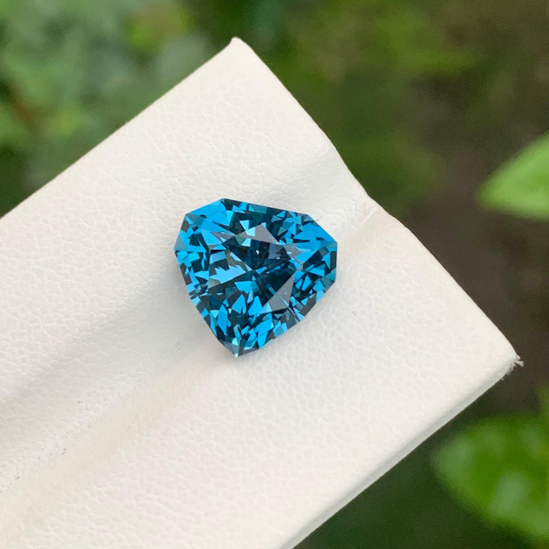 7.15 Carats Loose Heart Shape London Blue Topaz