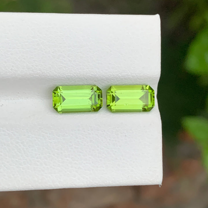 4.20 Carats Faceted Emerald Shape Apple Green Peridot Pair