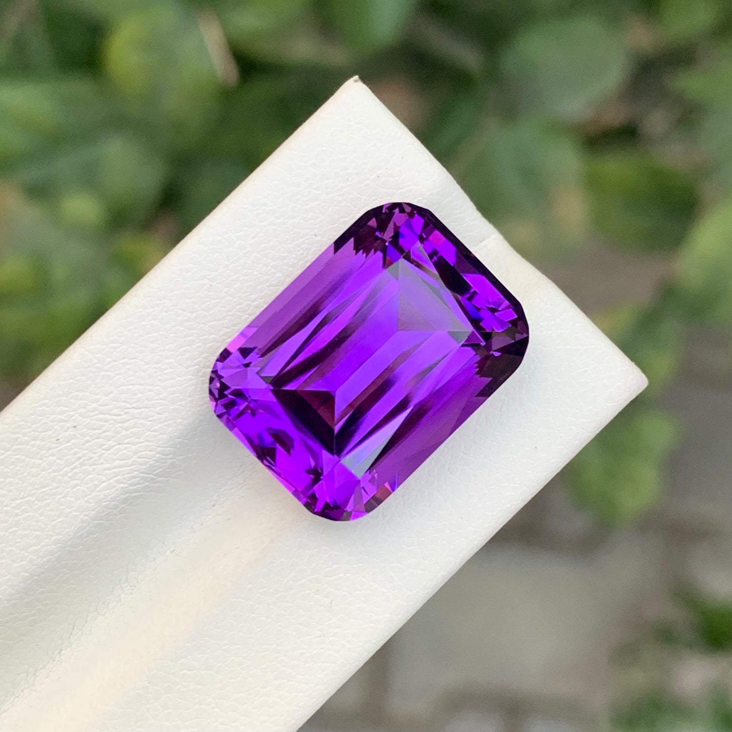 21.95 Carats Faceted Lavender Purple Amethyst Natural Gem