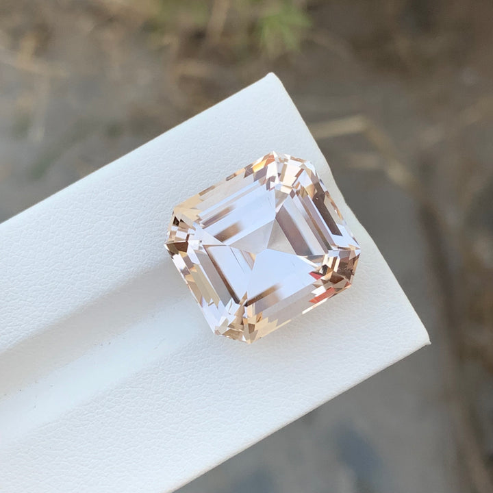 28.65 Carats Faceted Imperial Color Topaz