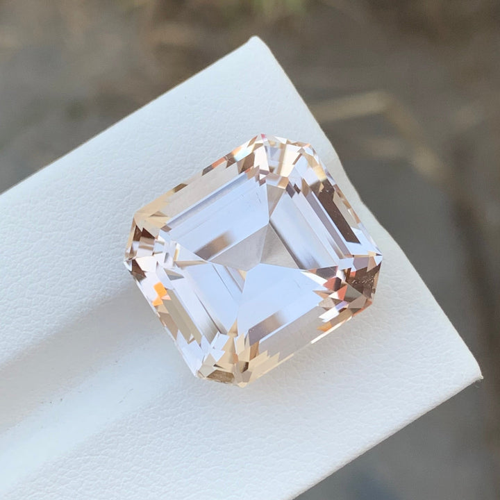 28.65 Carats Faceted Imperial Color Topaz