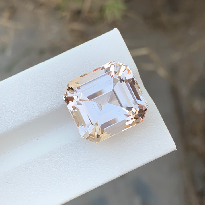 28.65 Carats Faceted Imperial Color Topaz