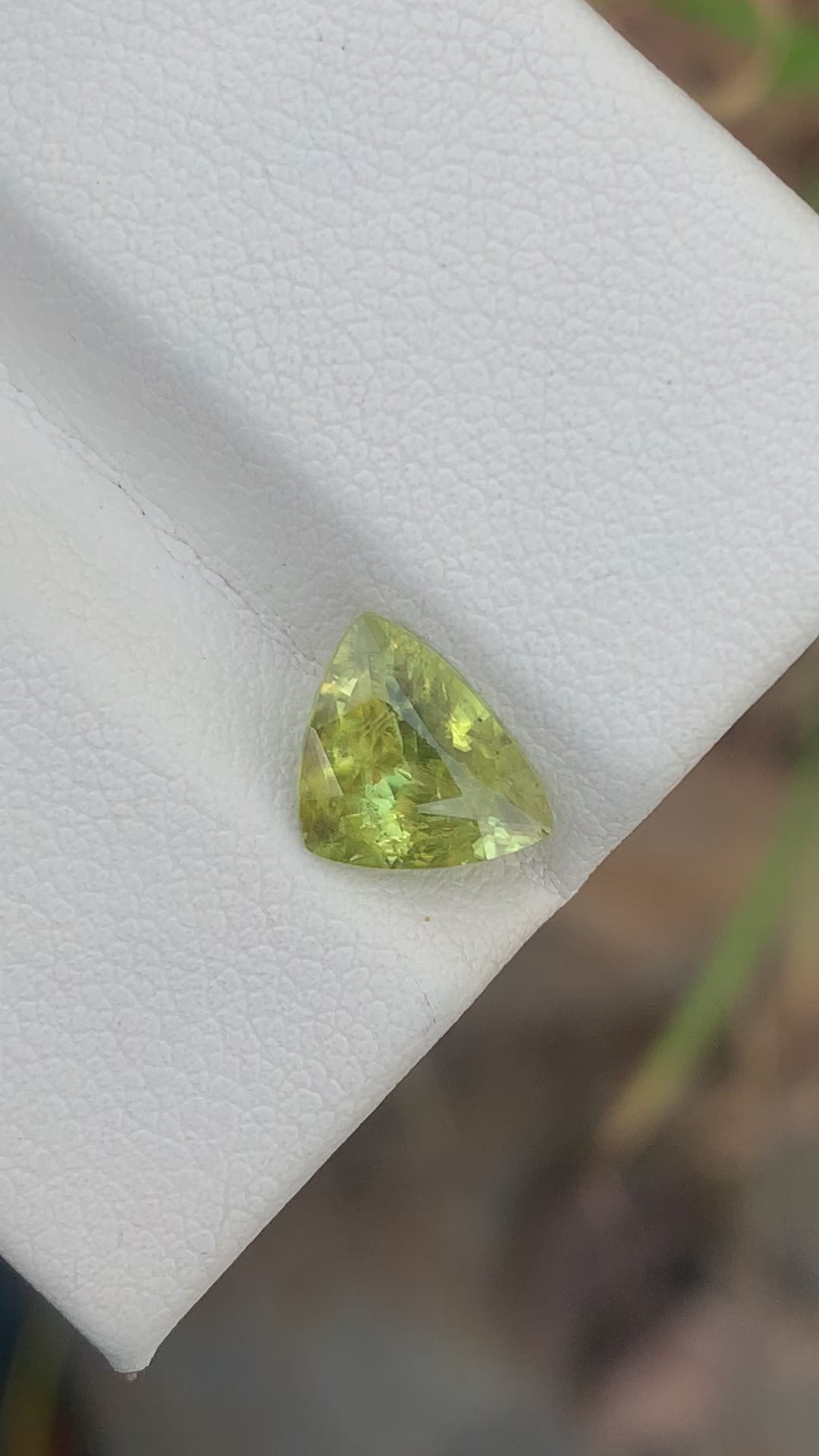 1.65 Carats Lovely Natural Loose Trilliant Shape Sphene