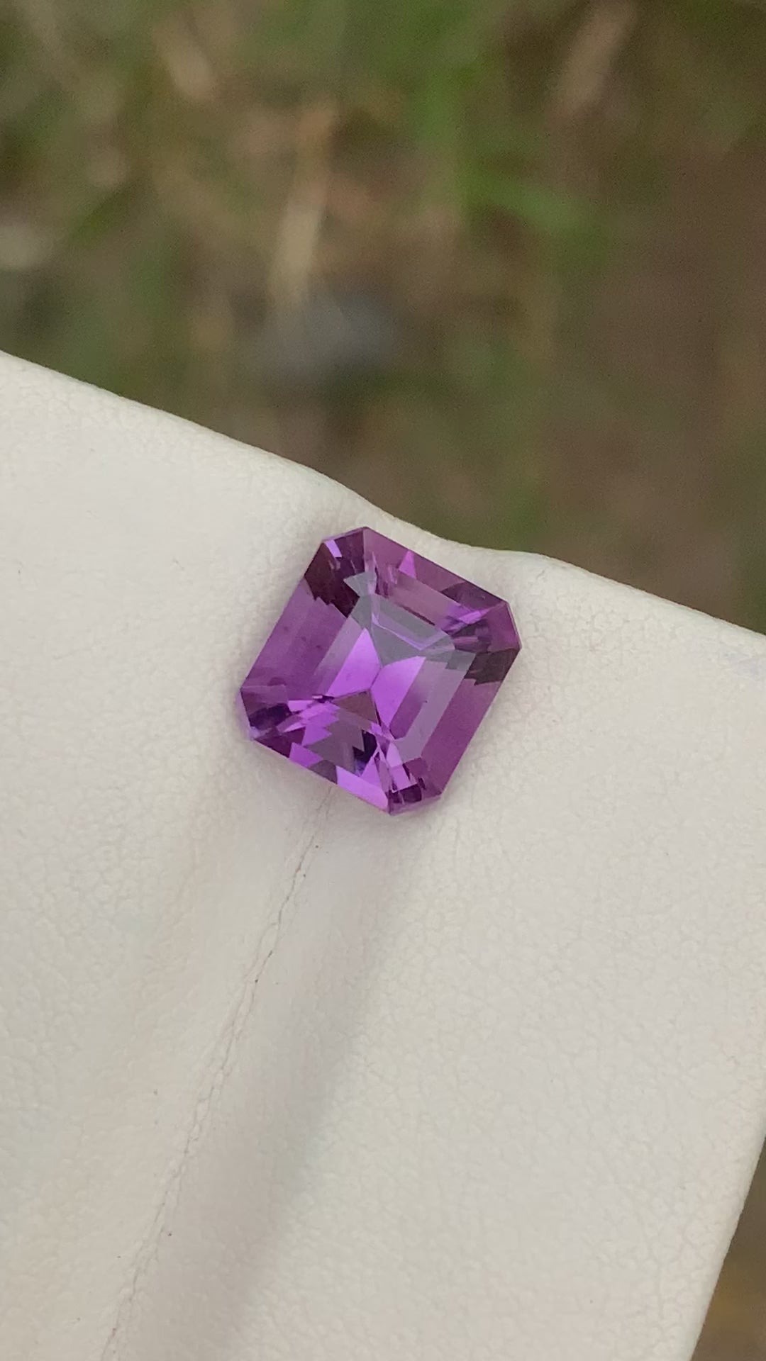 3.60 Carats Incredible Faceted Emerald Shape Amethyst