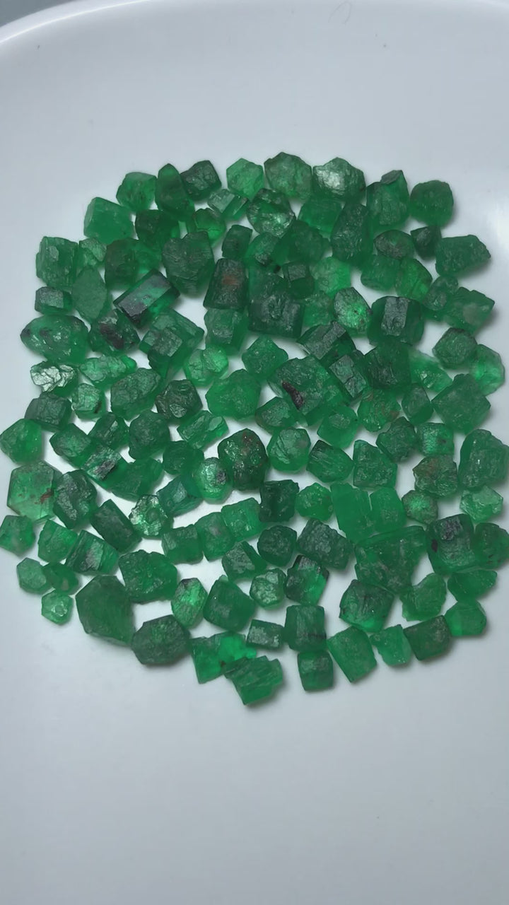 82.15 Carats Mesmerizing Natural Facet Grade Emeralds
