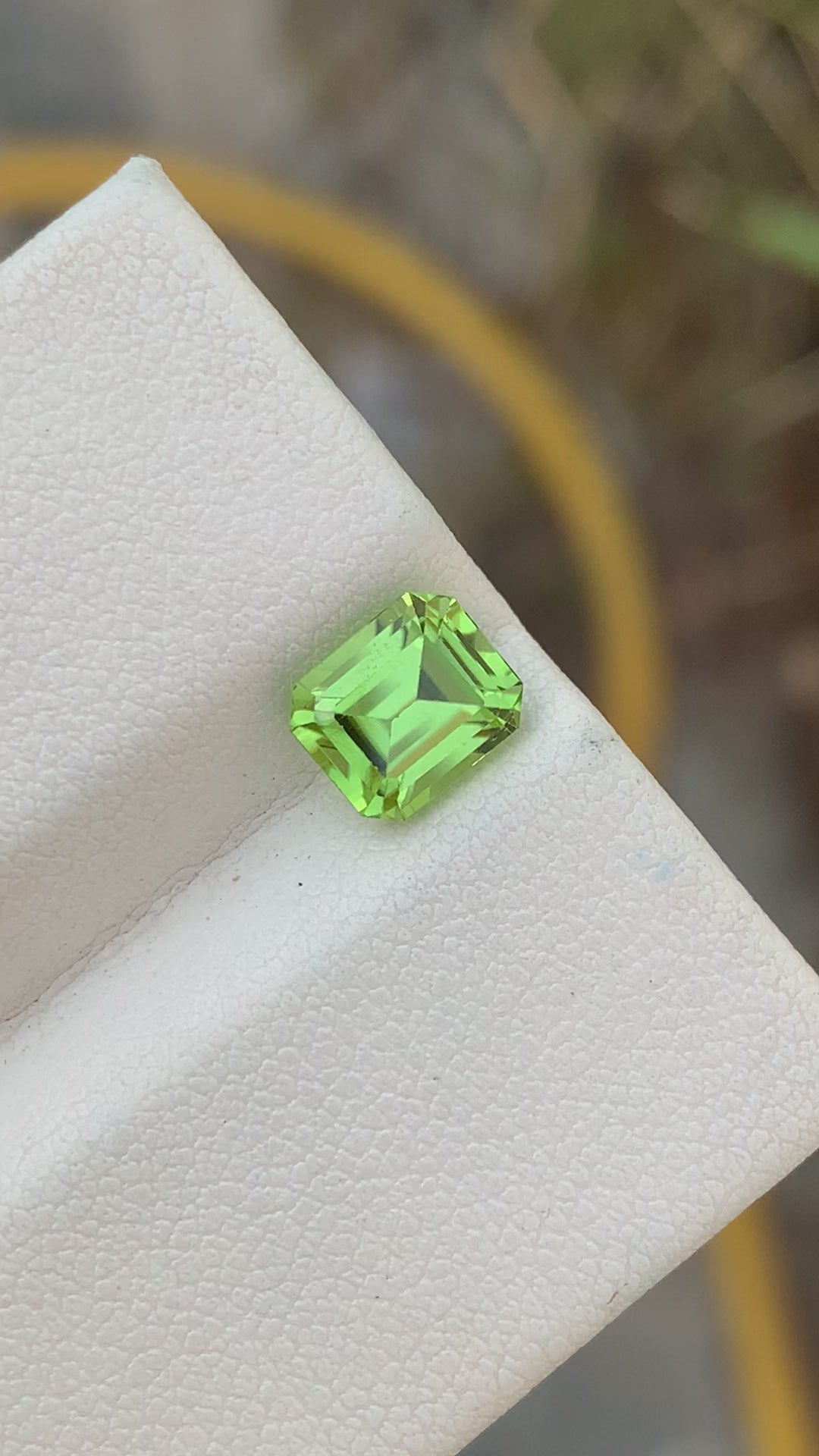 1.95 Carats Gorgeous Natural Faceted Emerald Shape Apple Green Peridot