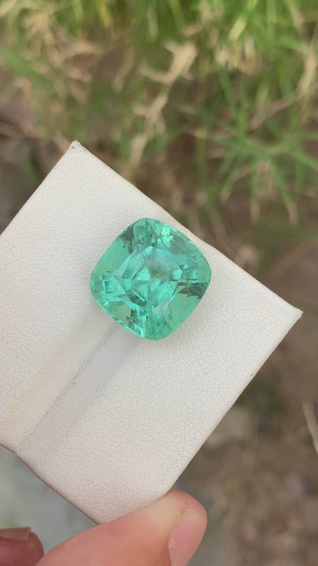 17.30 Carats Tremendous Paraiba Color Natural Loose Tourmaline